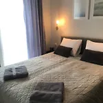 Lägenhet Cosy 1 Bedroom In The Heart Of Old Town With Parking *