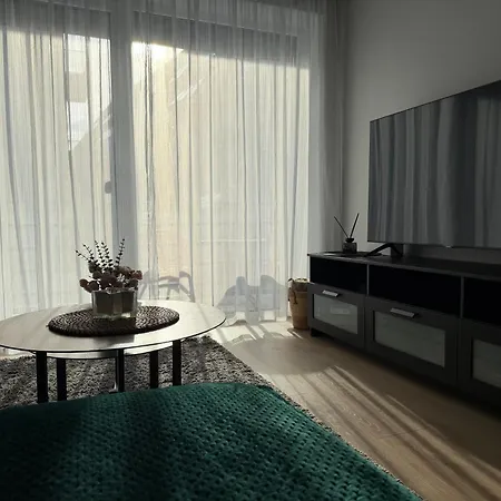 Lägenhet Cosy 1 Bedroom In The Heart Of Old Town With Parking *
