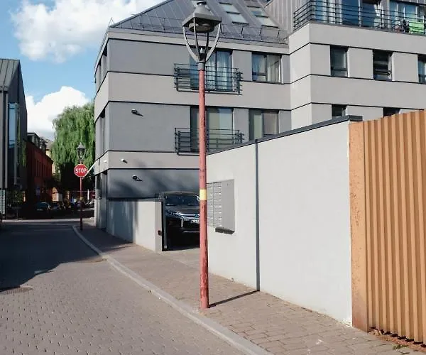 Cosy 1 Bedroom In The Heart Of Old Town With Parking